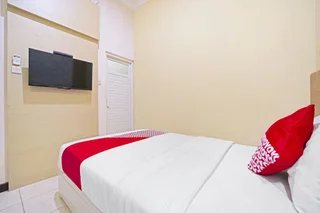 Депок: OYO 91342 Tatti Inn Syariah