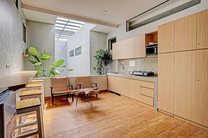 Депок: OYO Capital O 91348 Keenan Living