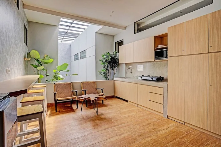 Депок: OYO Capital O 91348 Keenan Living
