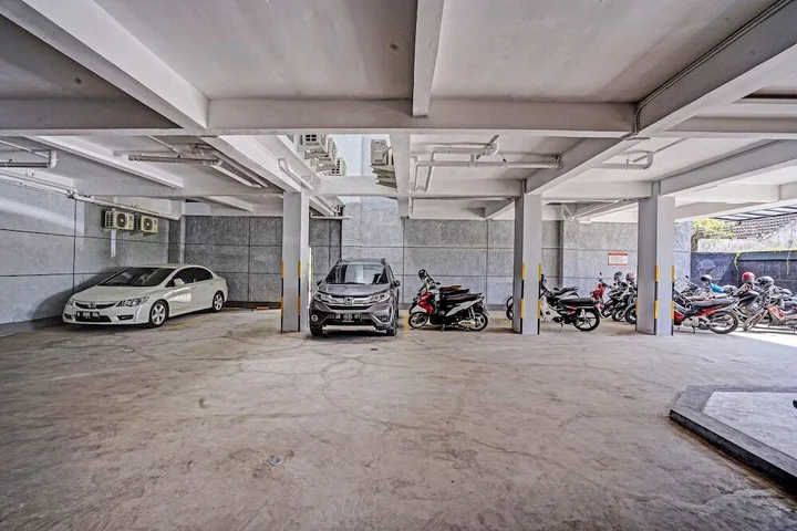 Депок: OYO Capital O 91348 Keenan Living