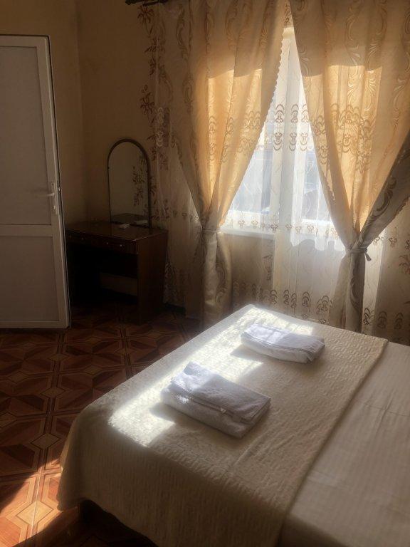 Джубга: Гостевой дом Алмаст