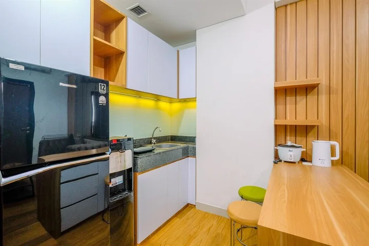 Депок: Great Location And Comfort 2Br Transpark Cibubur Apartment