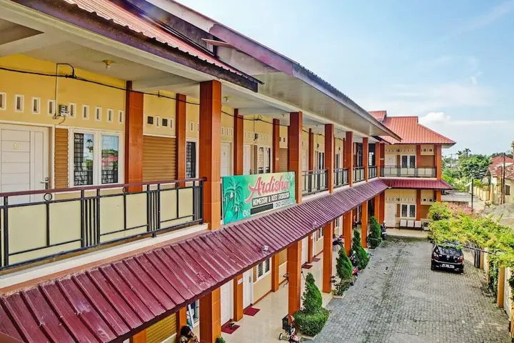OYO 92584 Ardisha Homestay Syariah — фото 1