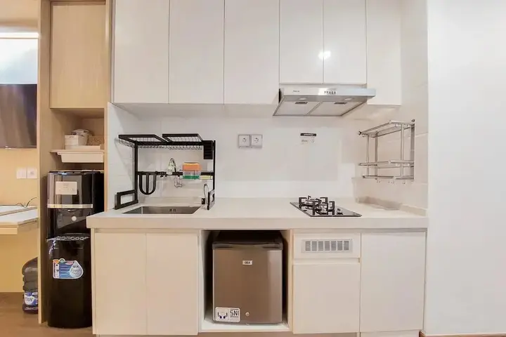 Legok: Simple And Homey Studio At Sky House Bsd Apartment