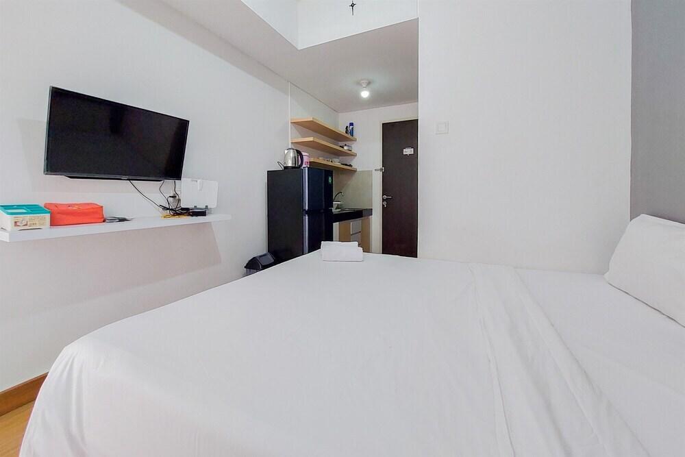 Legok: Minimalist And Cozy Studio Serpong Garden Apartment