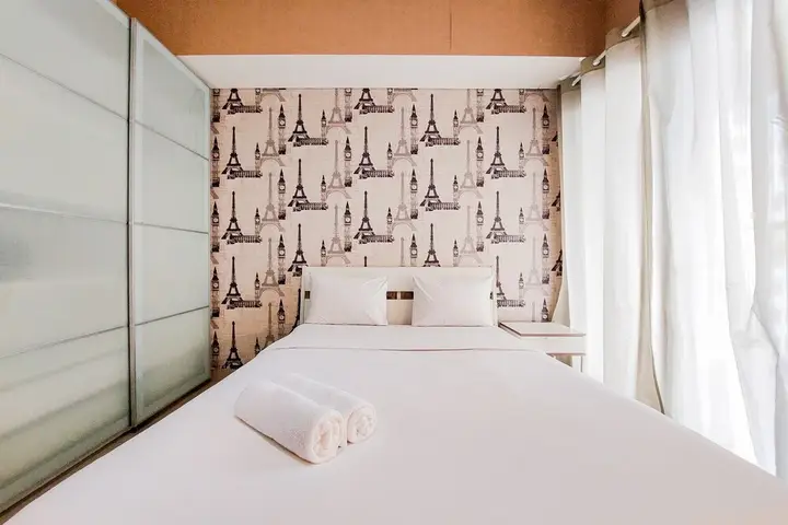 Cozy And Minimalist Studio Room Paramount Skyline Apartment — фото 3