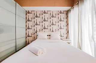 Legok: Cozy And Minimalist Studio Room Paramount Skyline Apartment