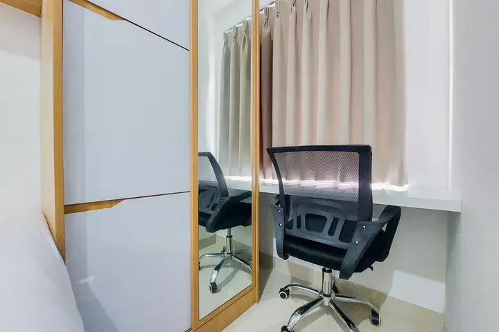 Restful And Cozy Studio At Serpong Garden Apartment — фото 3