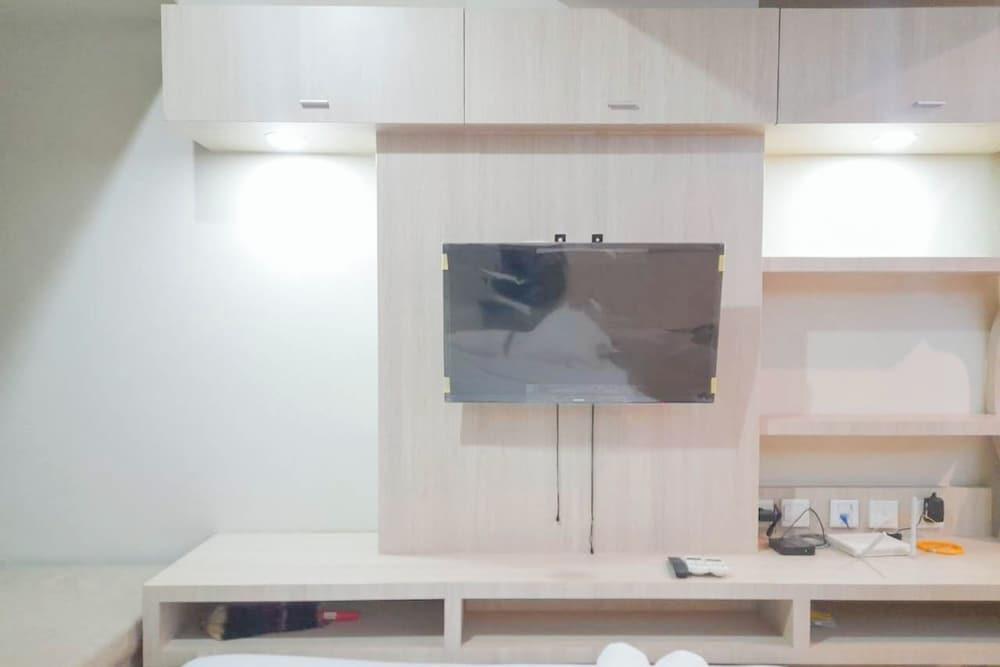 Депок: Best Homey And Modern Studio At Uttara The Icon Apartment