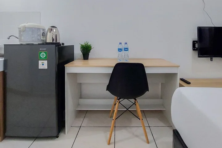 Legok: Homey And Elegant Studio Apartment M-Town Residence