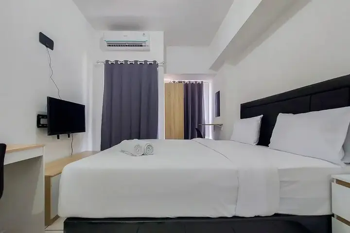 Legok: Homey And Elegant Studio Apartment M-Town Residence
