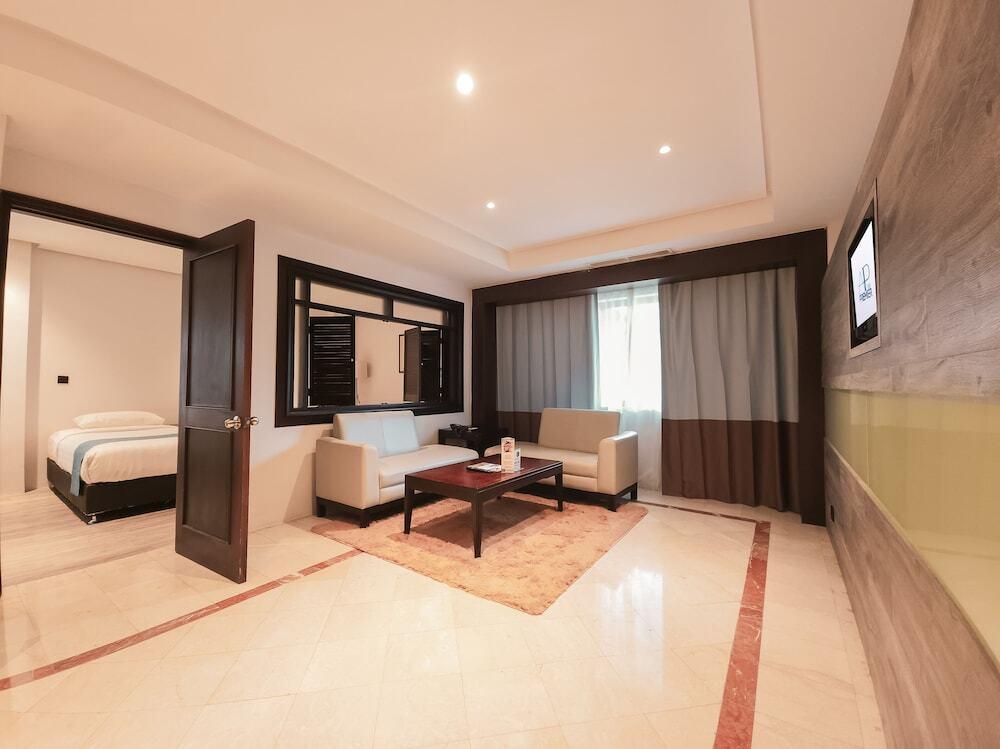 Батам: AP Premier Batam