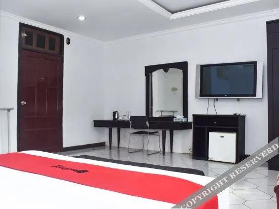 Амбон: Tirta Kencana Hotel & Cottage