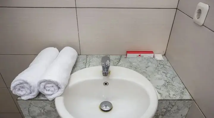 Медан: The K Hotel Medan by ZEN Rooms