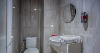 Медан: The K Hotel Medan by ZEN Rooms