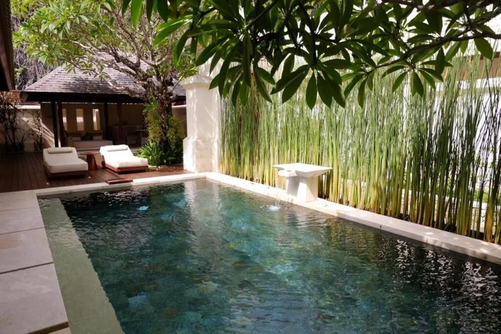 Беноа: The Royal Santrian Luxury Beach Villas