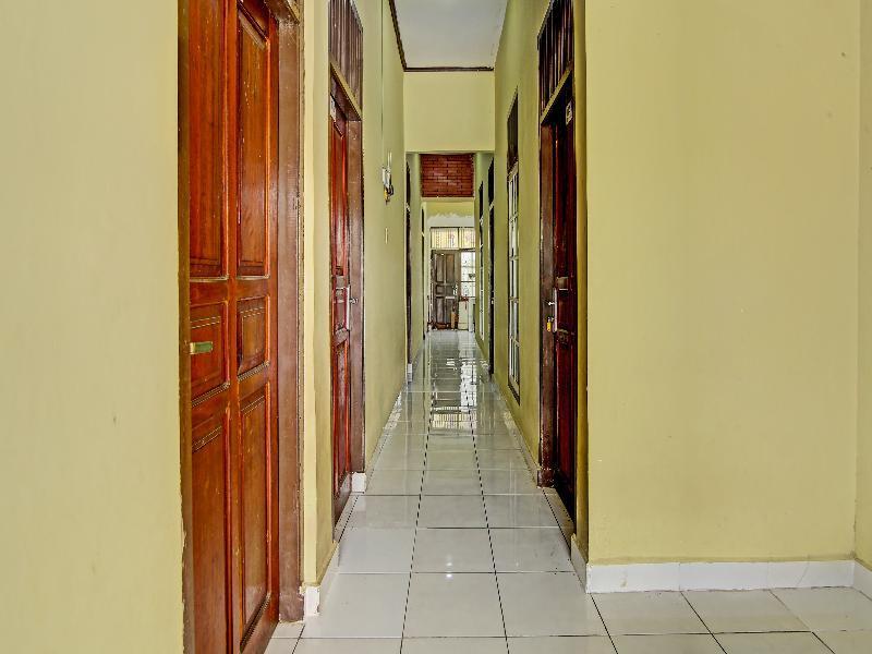 Пеканбару: Oyo 3422 Firza Homestay
