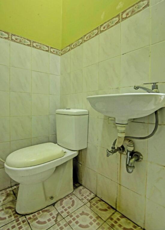 Пеканбару: Oyo 3422 Firza Homestay