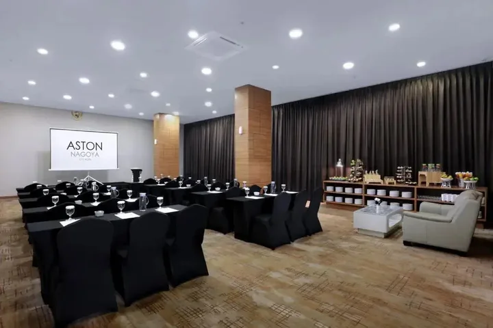 Батам: Aston Nagoya City Hotel