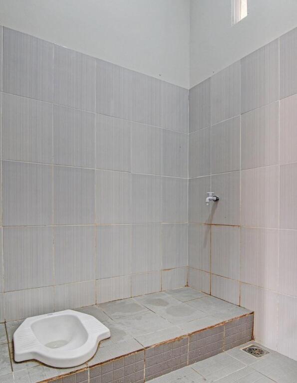Пеканбару: SPOT ON 91828 Homestay Dinda Syariah Near Masjid Al Amin