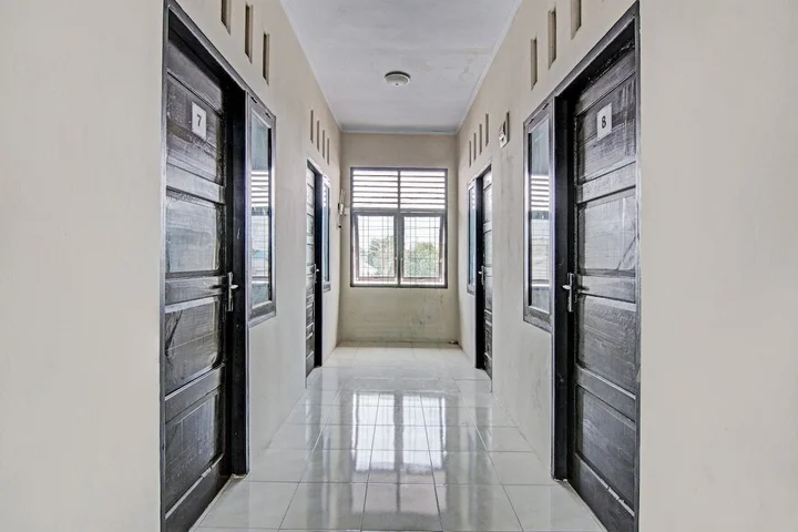 Пеканбару: SPOT ON 91828 Homestay Dinda Syariah Near Masjid Al Amin