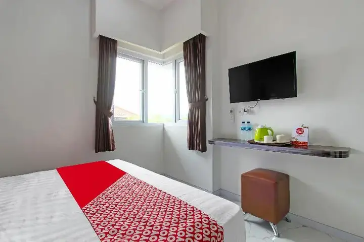 Семаранг: Oyo 91665 D'prof Exclusive Guesthouse