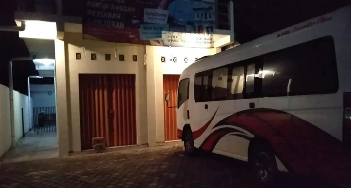 Батуретно: Rumah Singgah Peziarah Ganjuran by ZUZU