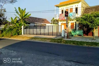 Батуретно: Rumah Singgah Peziarah Ganjuran by ZUZU