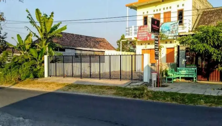 Батуретно: Rumah Singgah Peziarah Ganjuran by ZUZU