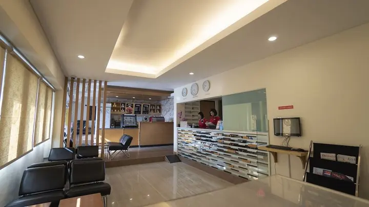 Тангеранг: Dprimahotel Airport Jakarta Terminal 1 A (Kedaton)