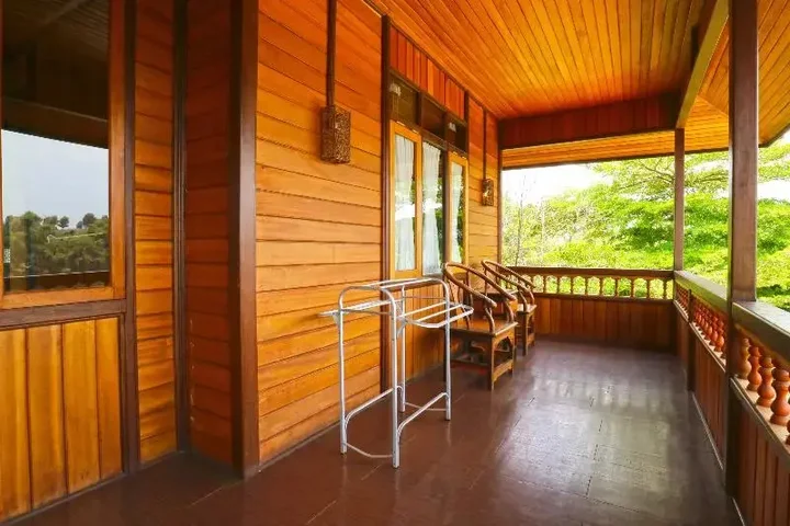 Паромпонг: Villa Gardenia Bandung by ZUZU