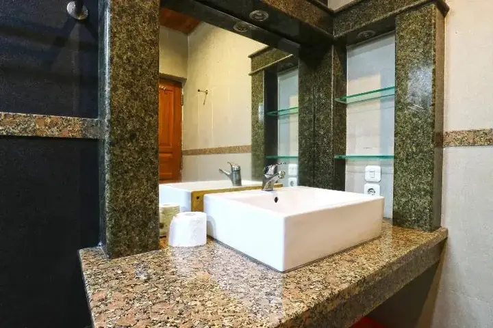 Паромпонг: Villa Gardenia Bandung by ZUZU