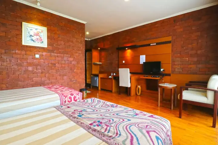 Паромпонг: Villa Gardenia Bandung by ZUZU