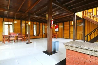 Паромпонг: Villa Gardenia Bandung by ZUZU