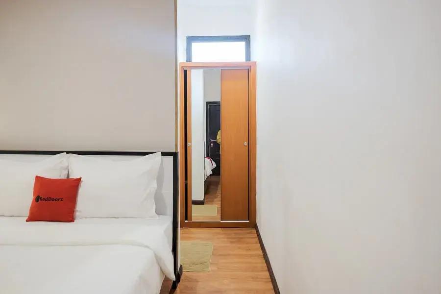 Медан: Reddoor Near Rs Royal Prima Medan 2