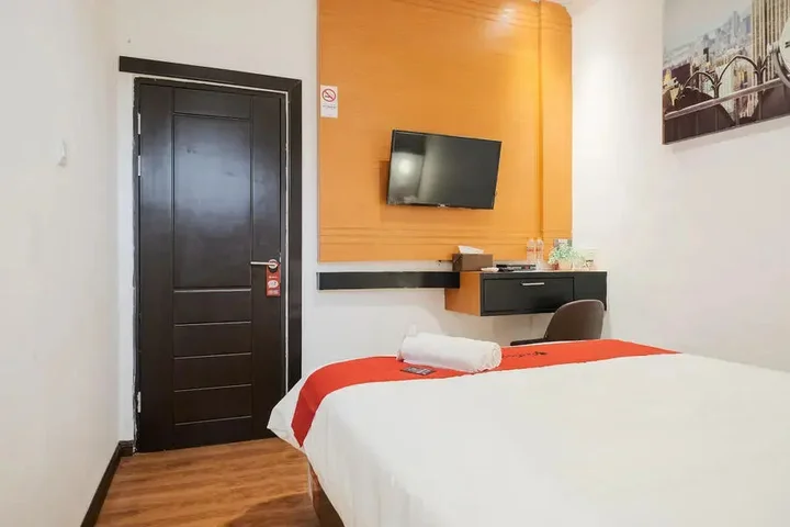 Медан: Reddoor Near Rs Royal Prima Medan 2