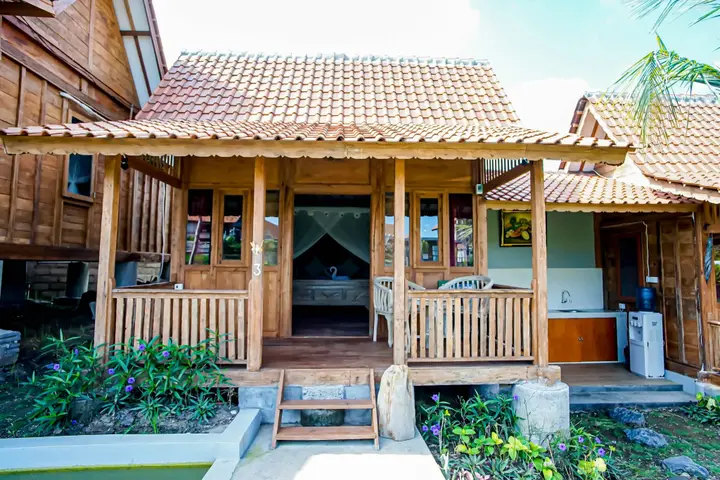 Переренан: Cening Bagus Bungalows by ZUZU