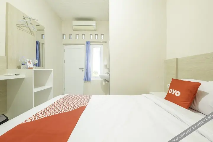 Тасикмалая: Hz Residence