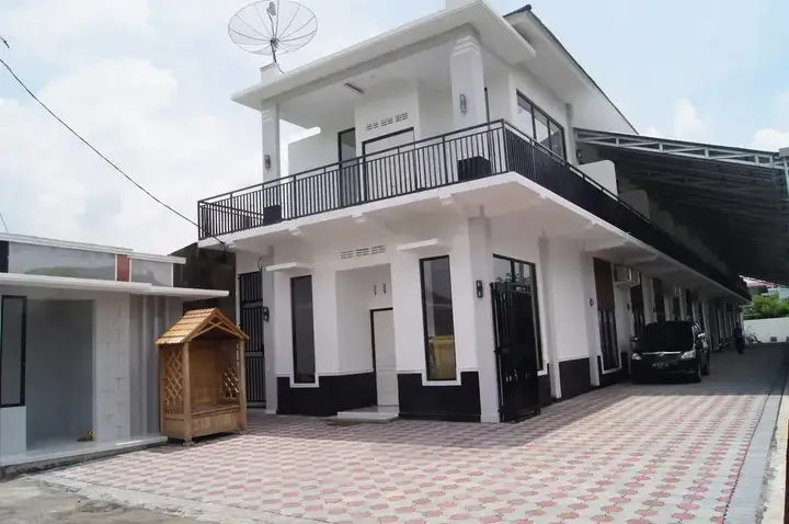 Oyo 3843 Medical Kost Syariah — фото 3