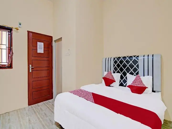 Пеканбару: Oyo 91835 Djasur Kost