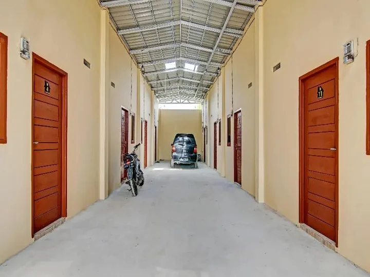 Пеканбару: Oyo 91835 Djasur Kost