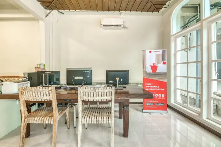 Семаранг: RedDoorz Plus near Akademi Kepolisian Semarang 3