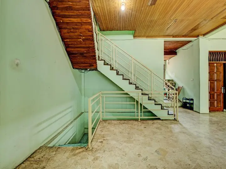 Семаранг: Oyo 91682 Homestay Sriti