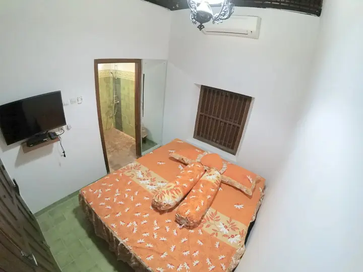 Батуретно: Limasan Wongso by ZUZU