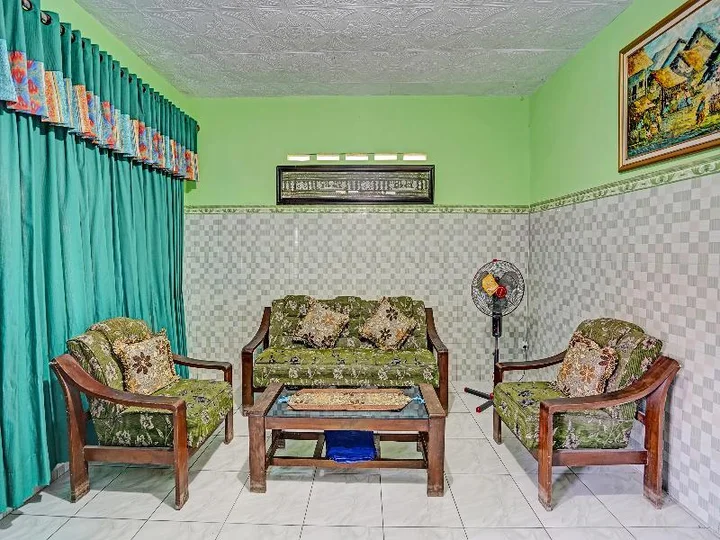 Пеканбару: Spot On 91595 Sruni Syariah