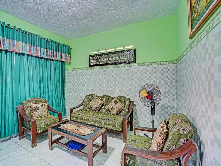 Пеканбару: Spot On 91595 Sruni Syariah