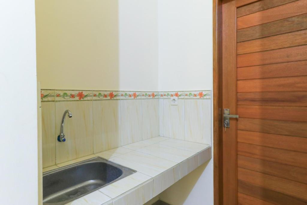 Санур: Pondok Wisata Intan Indah 2 By Zuzu