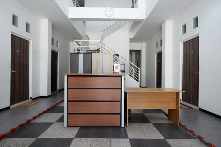 Семаранг: Sunshine Hostel by OYO Rooms