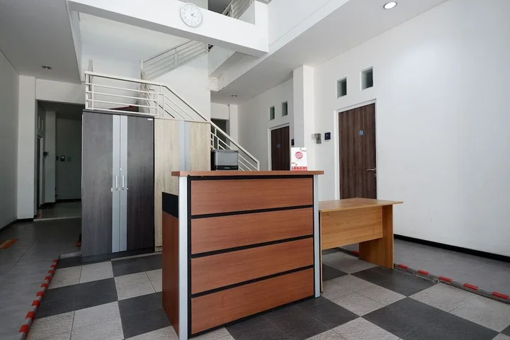 Семаранг: Sunshine Hostel by OYO Rooms