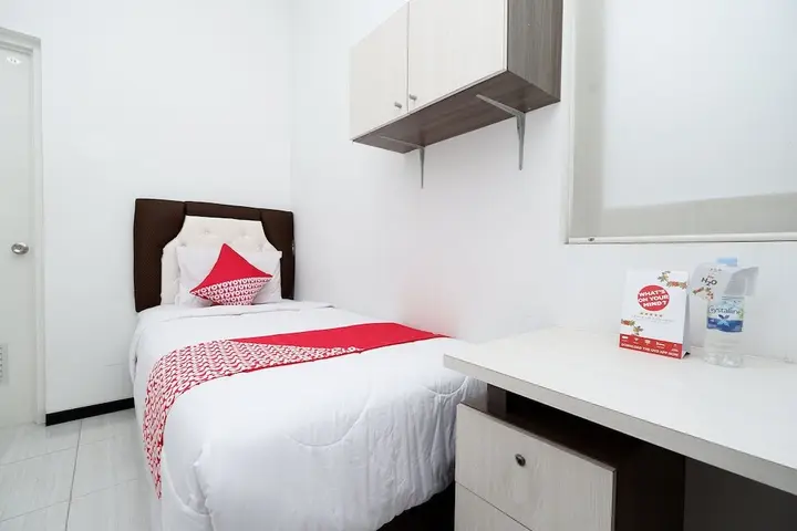 Семаранг: Sunshine Hostel by OYO Rooms